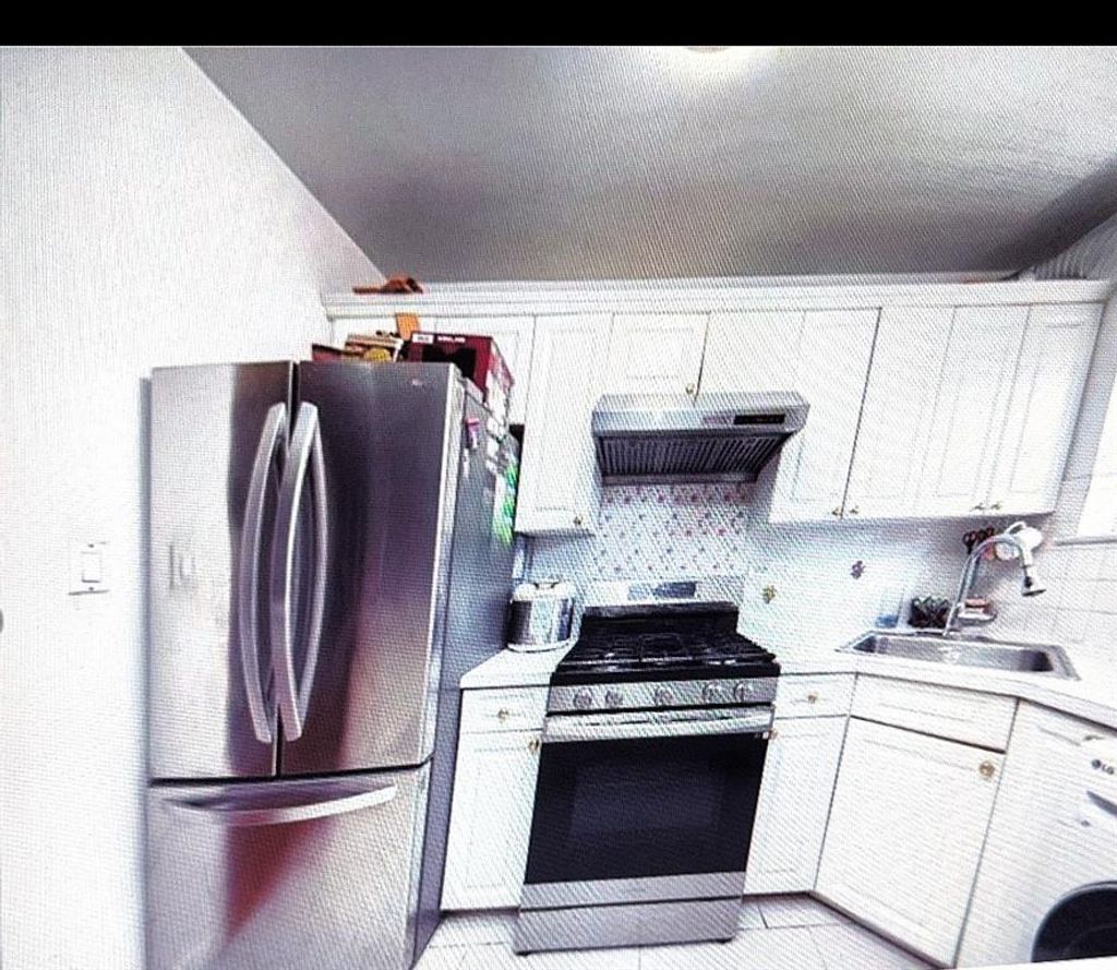 Photo of 2705 Kings Highway #4A, Brooklyn, NY 11229 (MLS # 498115)