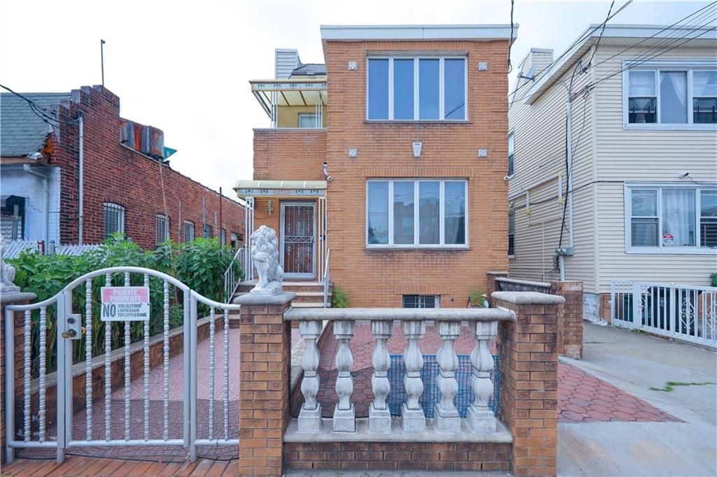 Photo of 170 Bay 38th Street, Brooklyn, NY 11214 (MLS # 494203)