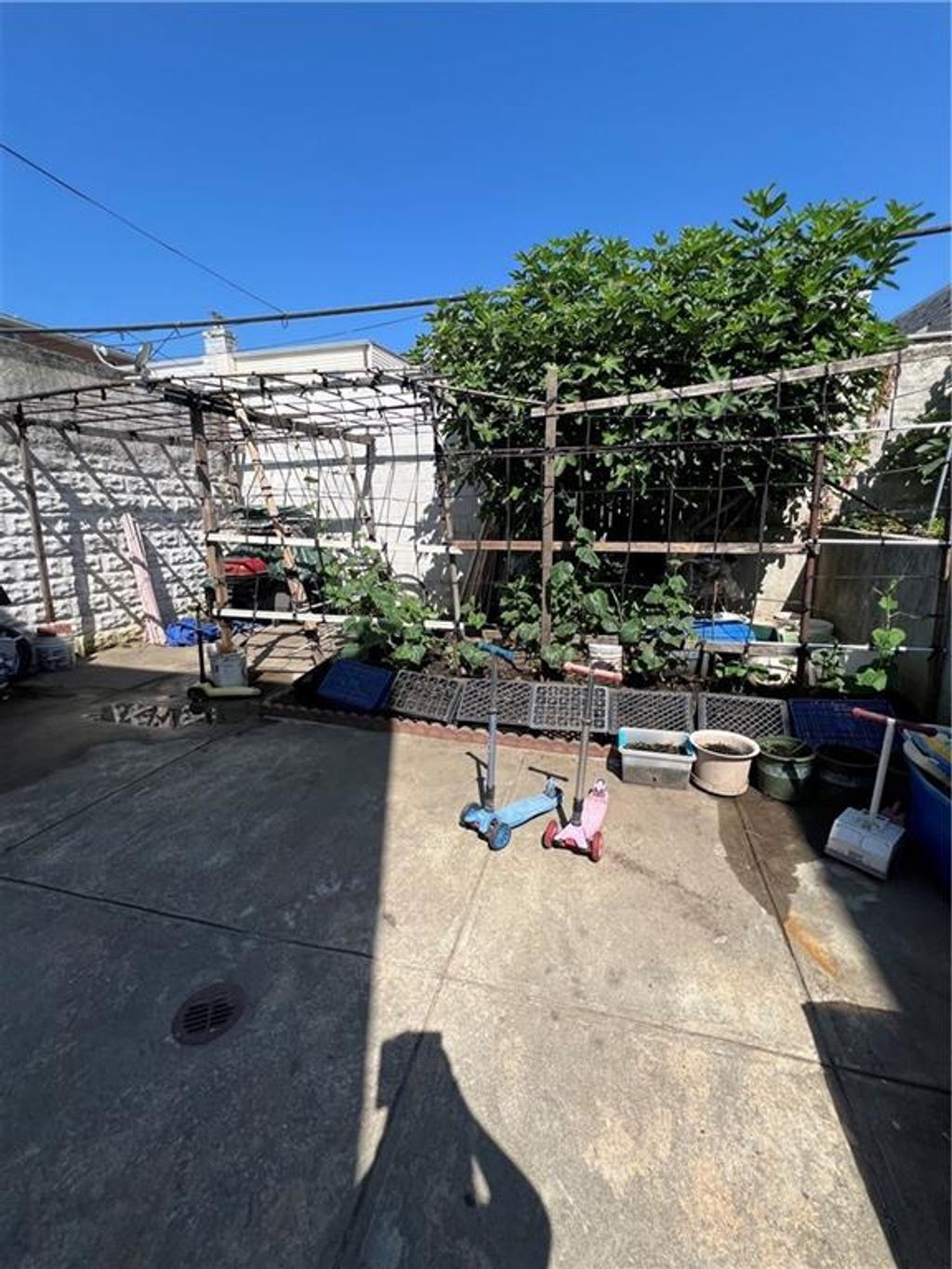 Photo of 156 Bay 38th Street, Brooklyn, NY 11214 (MLS # 493770)