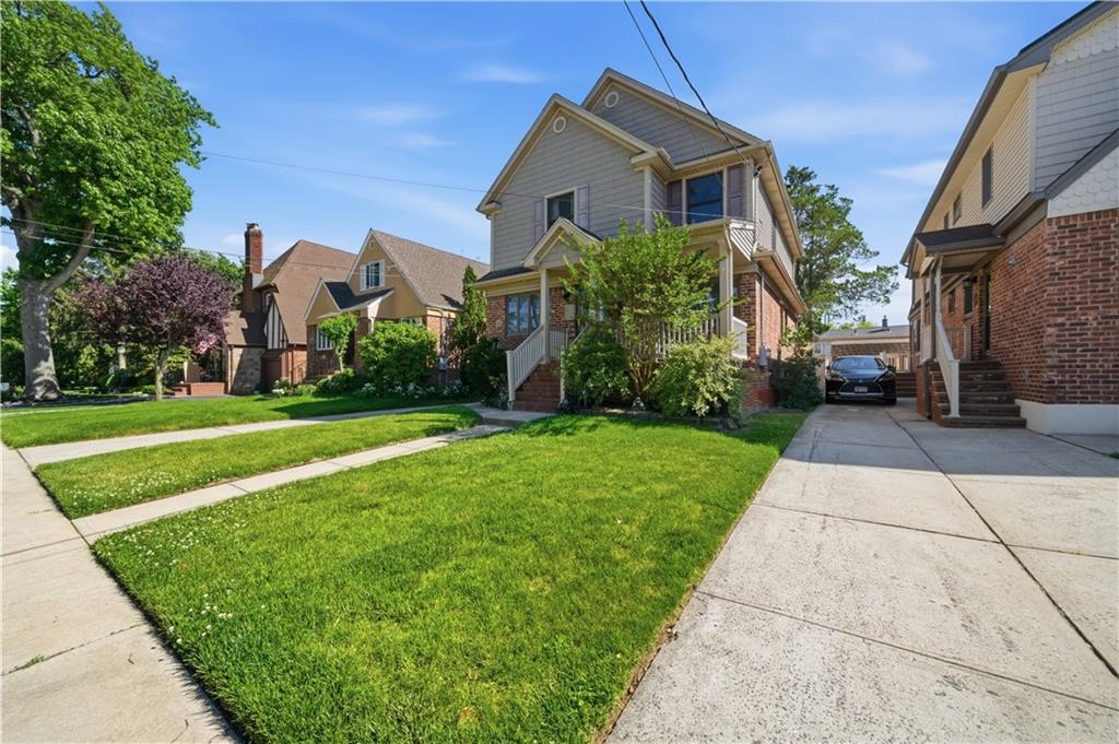 Photo of 64 Coventry Gdns GDNS, Lynbrook, NY 11563 (MLS # 502449)