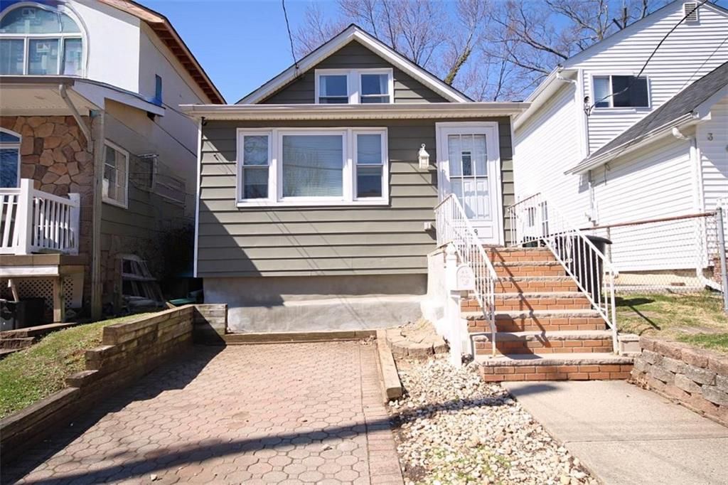 Photo of 368 Loretto Street, Staten Island, NY 10307 (MLS # 499249)