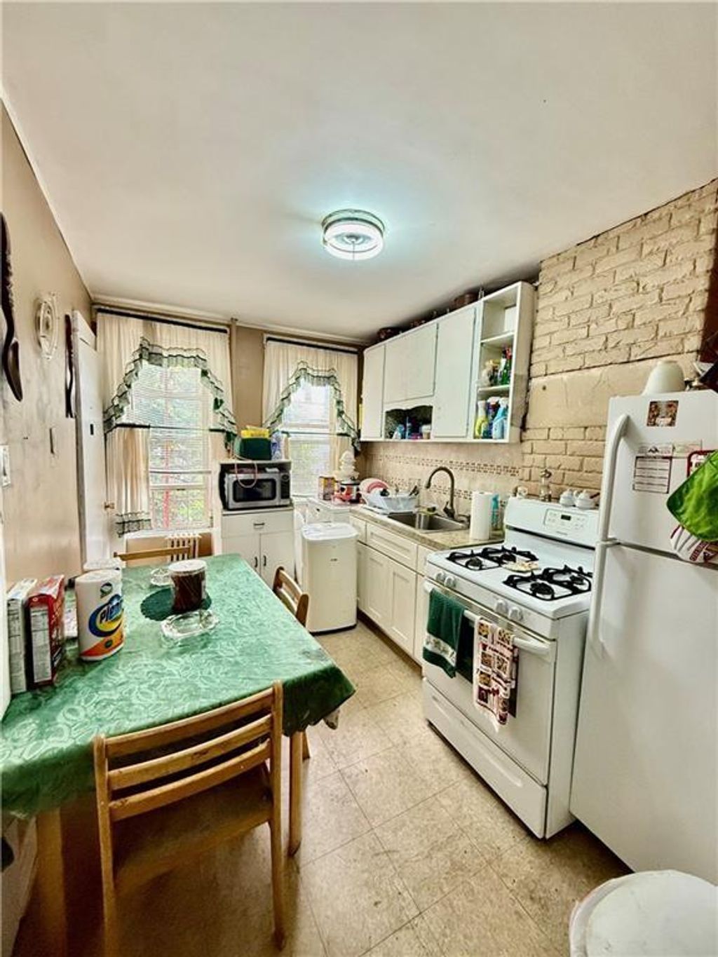 Photo of 1822 Putnam Avenue, Ridgewood, NY 11385 (MLS # 501038)