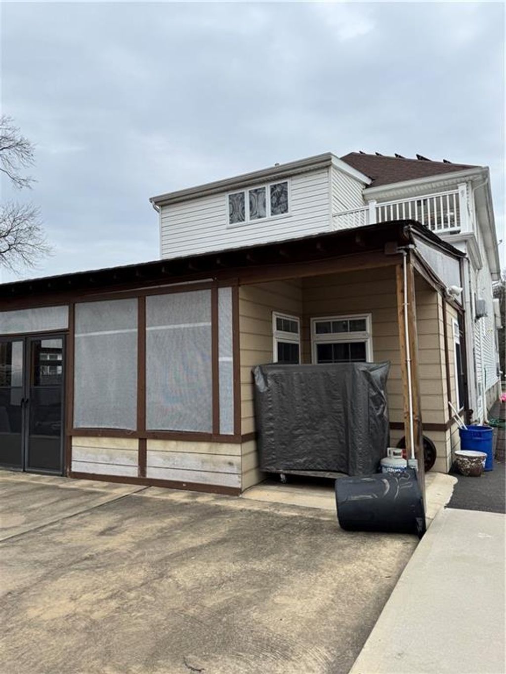 Photo of 386 Page Avenue, Staten Island, NY 10307 (MLS # 498460)