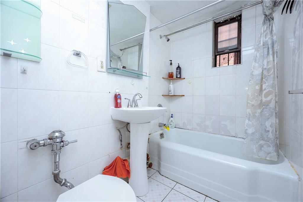 345 Webster Avenue #10, Brooklyn, New York image 5