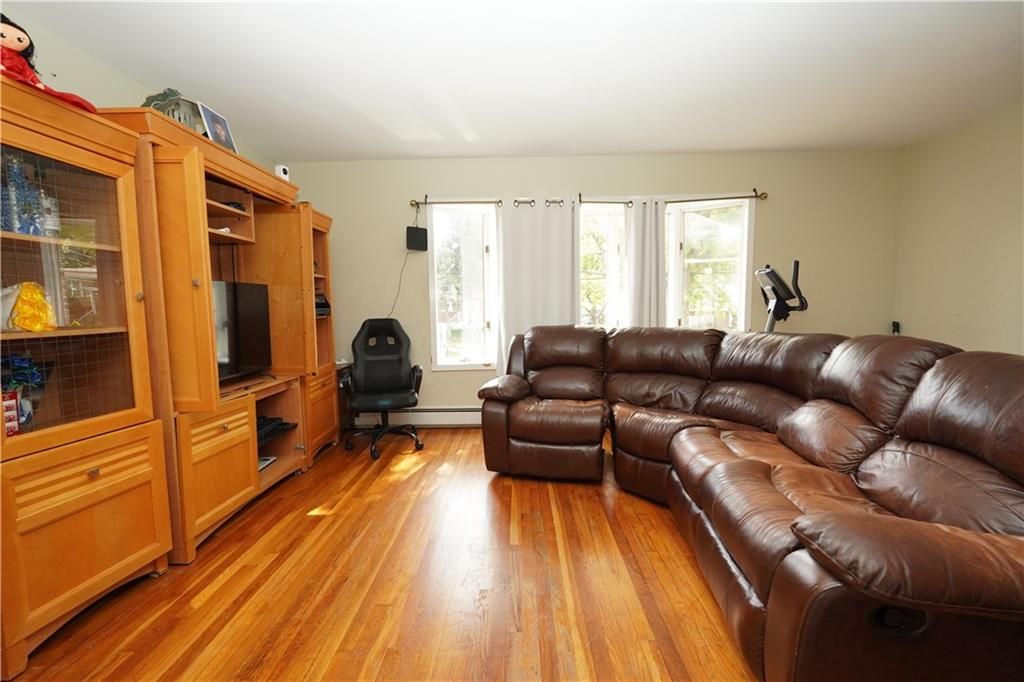 Photo of 301 Lightner Avenue, Staten Island, NY 10314 (MLS # 496405)