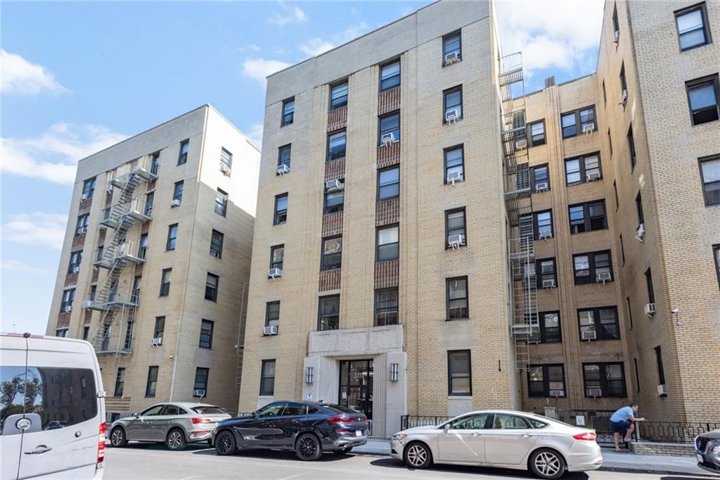 Photo of 3111 Brighton 1st Place #6I, Brooklyn, NY 11235 (MLS # 496038)