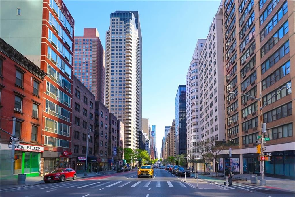 Photo of 301 45th Street #9A, New York, NY 10017 (MLS # 500661)