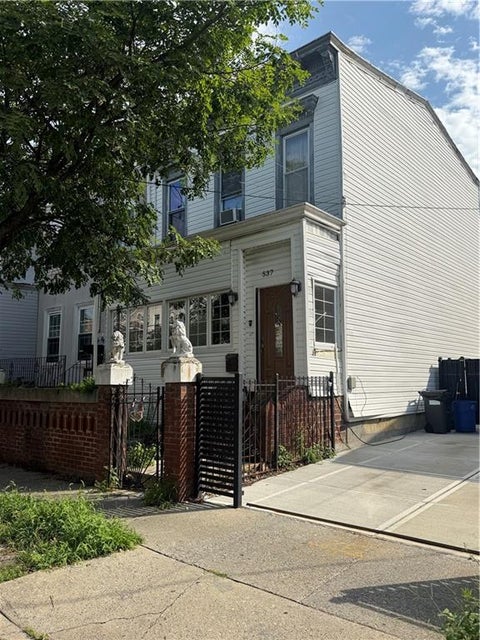 Homes For Sale - 537 Jerome Street<br/> Kings County, Brooklyn, NY 11207