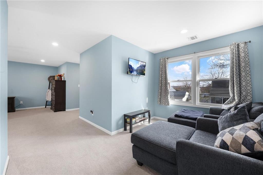 19 Sprucewood Drive, Levittown, New York image 26