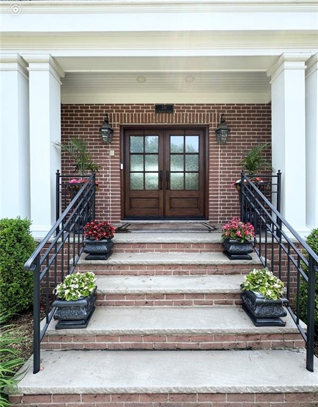 Photo of 274 South Railroad Street, Staten Island, NY 10312 (MLS # 493502)