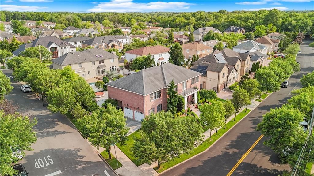 Photo of 274 South Railroad Street, Staten Island, NY 10312 (MLS # 493502)