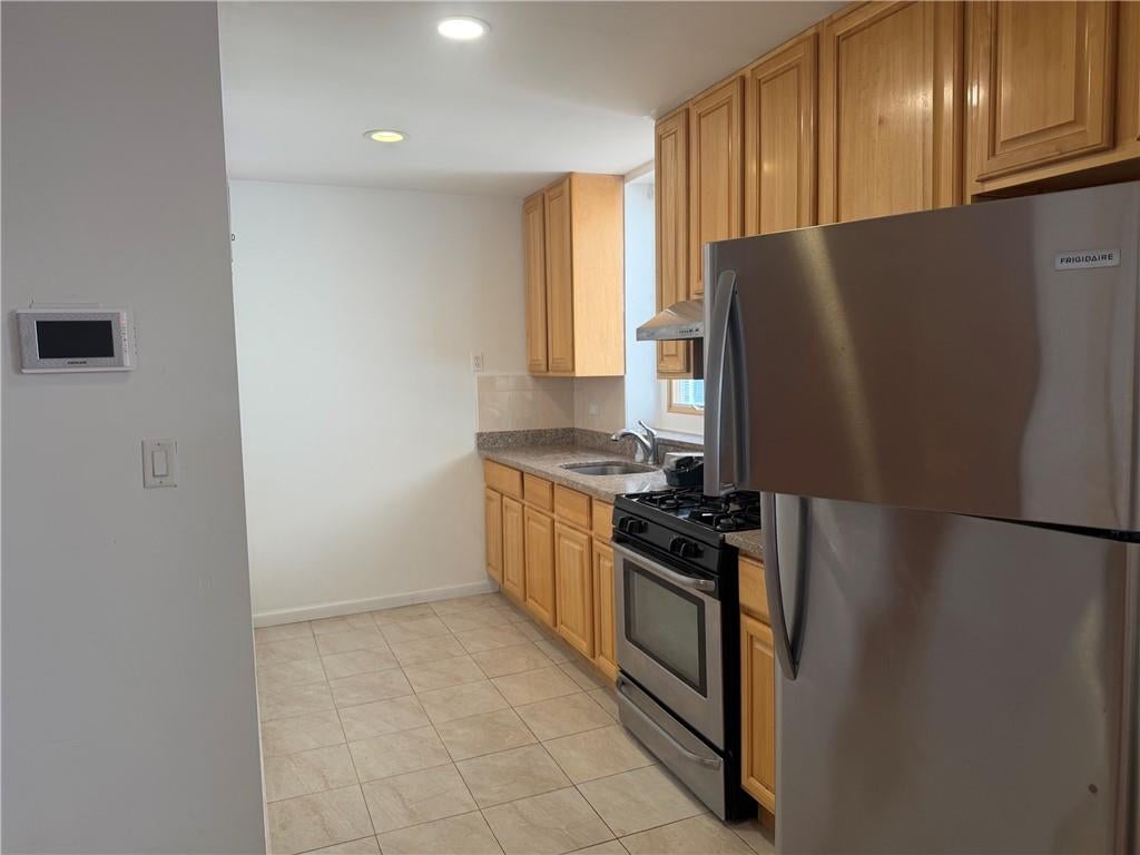 Photo of 2035 Bay Ridge Parkway #2R, Brooklyn, NY 11204 (MLS # 504616)