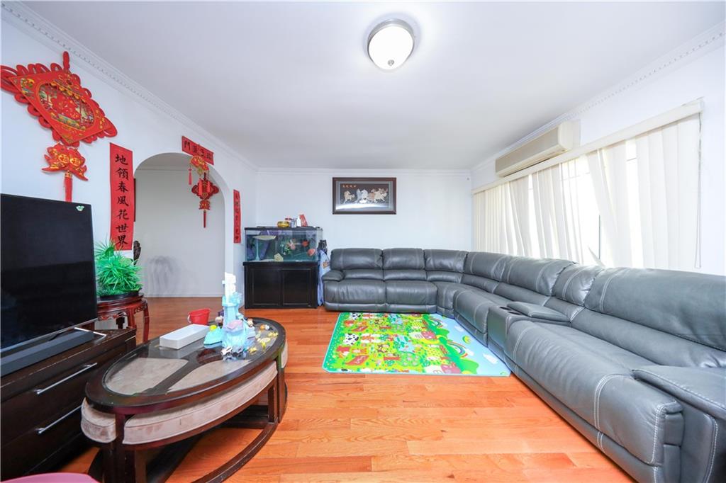 2046 Stuart Street, Brooklyn, New York image 6