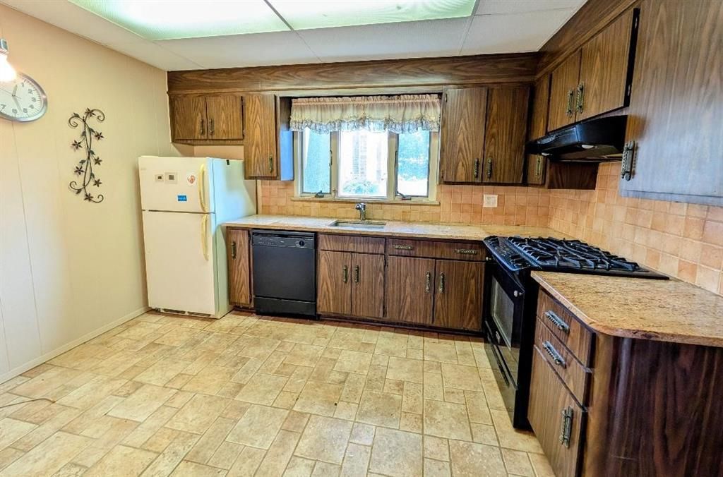 Photo of 4016 Avenue S, Brooklyn, NY 11234 (MLS # 495881)