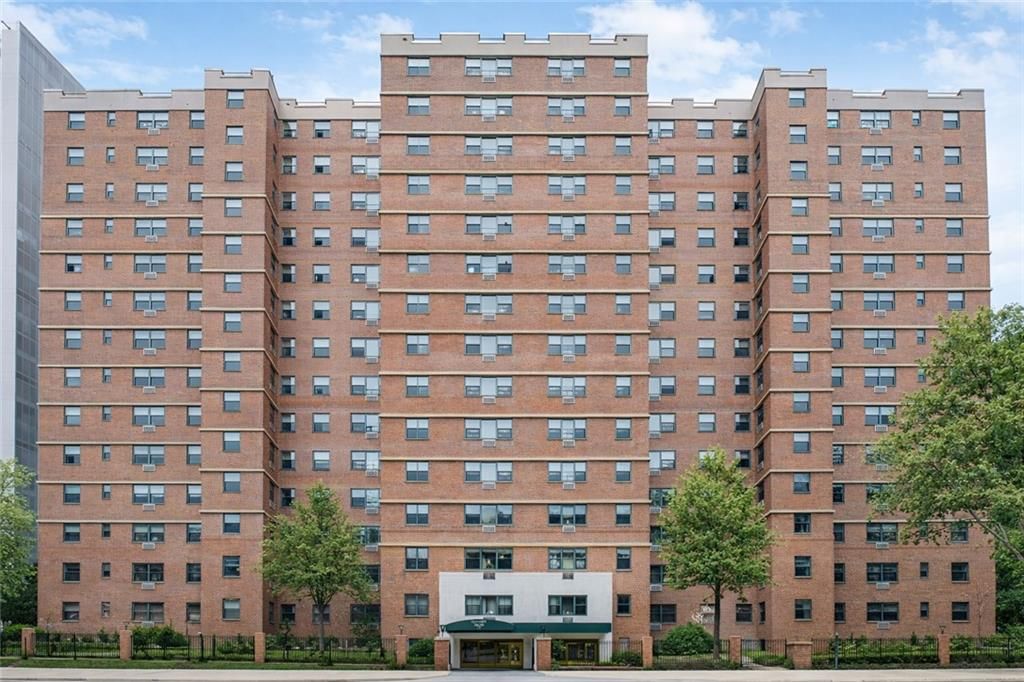 Photo of 175 Willoughby Street #16G, Brooklyn, NY 11201 (MLS # 500345)
