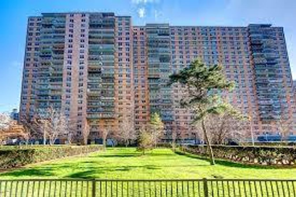 Photo of 458 Neptune Avenue #3K, Brooklyn, NY 11224 (MLS # 495799)