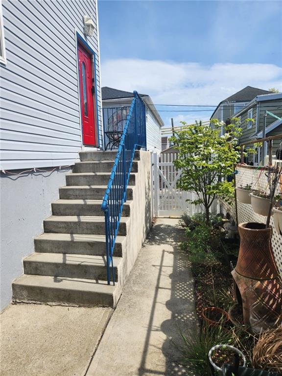 11 Merit Court, Brooklyn, New York image 5