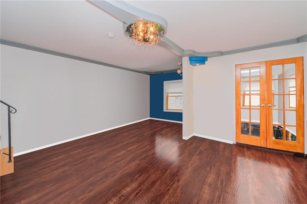11 Merit Court, Brooklyn, New York image 6