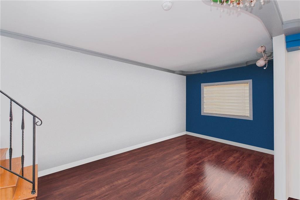 11 Merit Court, Brooklyn, New York image 8