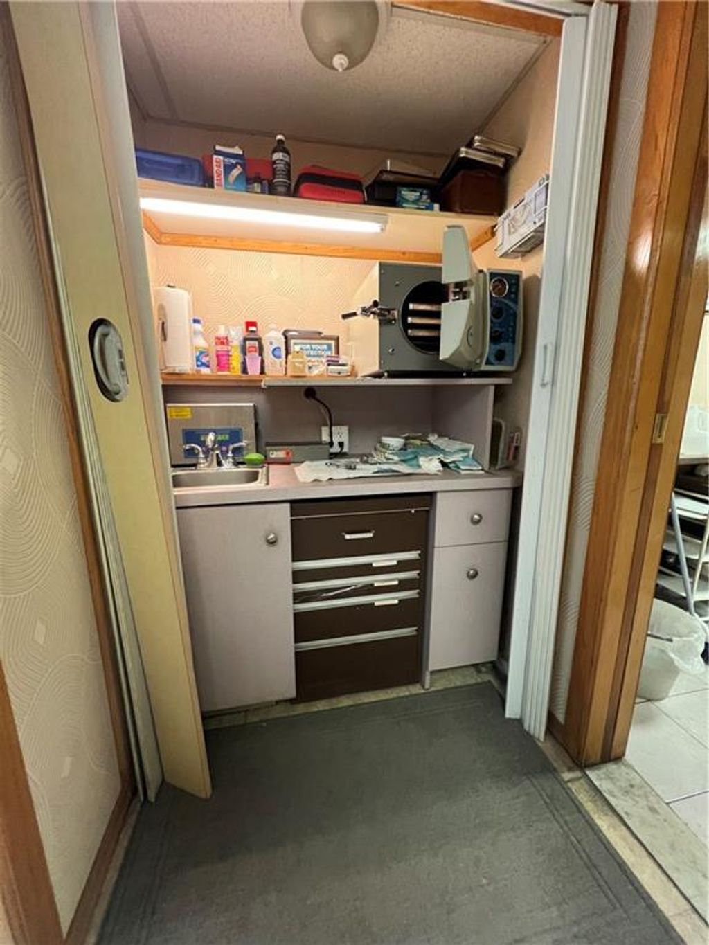 Photo of 207 Ocean Parkway #1J, Brooklyn, NY 11218 (MLS # 492219)
