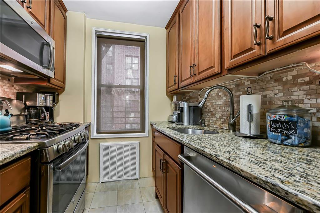 2546 13th Street #B14, Brooklyn, New York image 15
