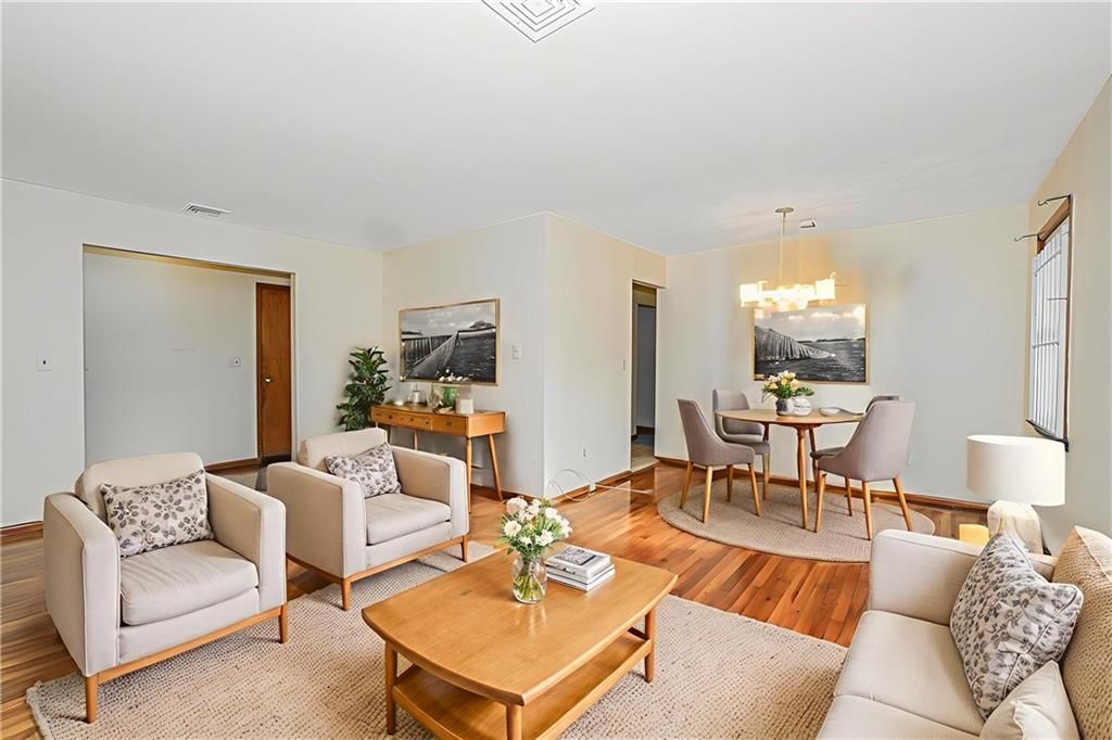 Photo of 99 Park Hill Circle, Staten Island, NY 10304 (MLS # 497428)