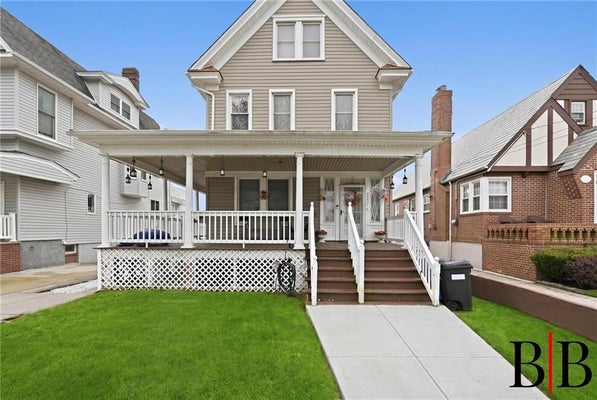 533 BEACH 130TH ST, BELLE HARBOR, NY 11694 - Image d28fb4a4d0465fce01426eb8ac5446a2/1822471955