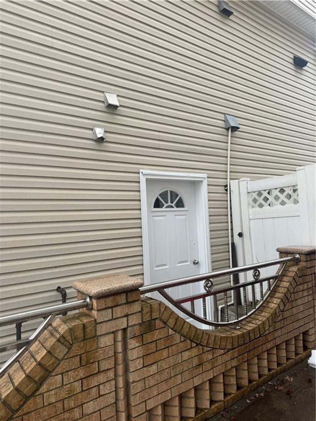 Photo of 359 Netherland Avenue, Staten Island, NY 10303 (MLS # 499322)