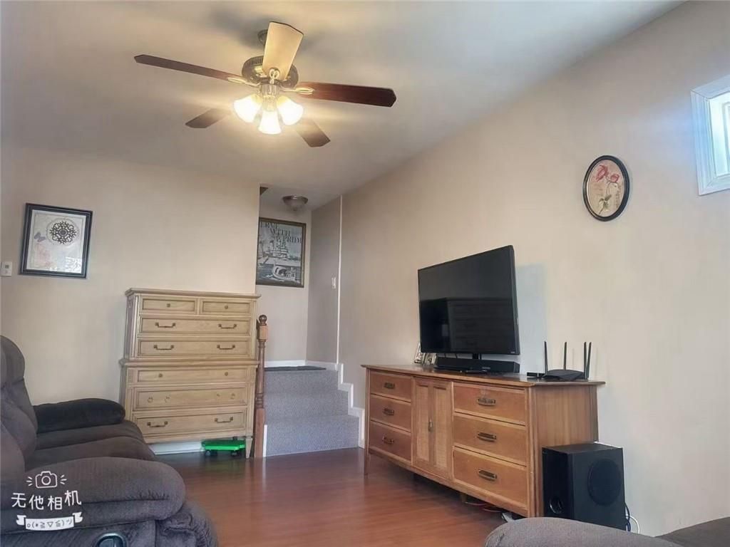 Photo of 55 LANSING Street, Brooklyn, NY 10305 (MLS # 500930)
