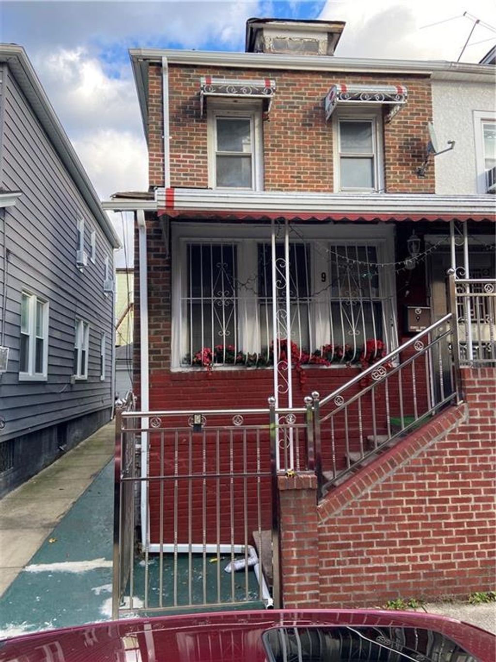 Photo of 9 Oakland Place, Brooklyn, NY 11226 (MLS # 497200)