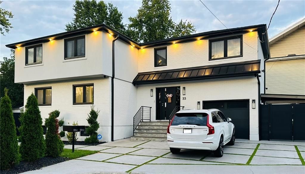 Photo of 33 Gower Street, Staten Island, NY 10314 (MLS # 498382)