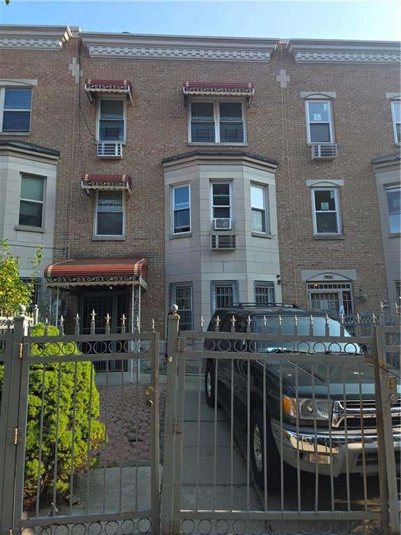 Photo of 1514 Pacific Street, Brooklyn, NY 11213 (MLS # 503779)