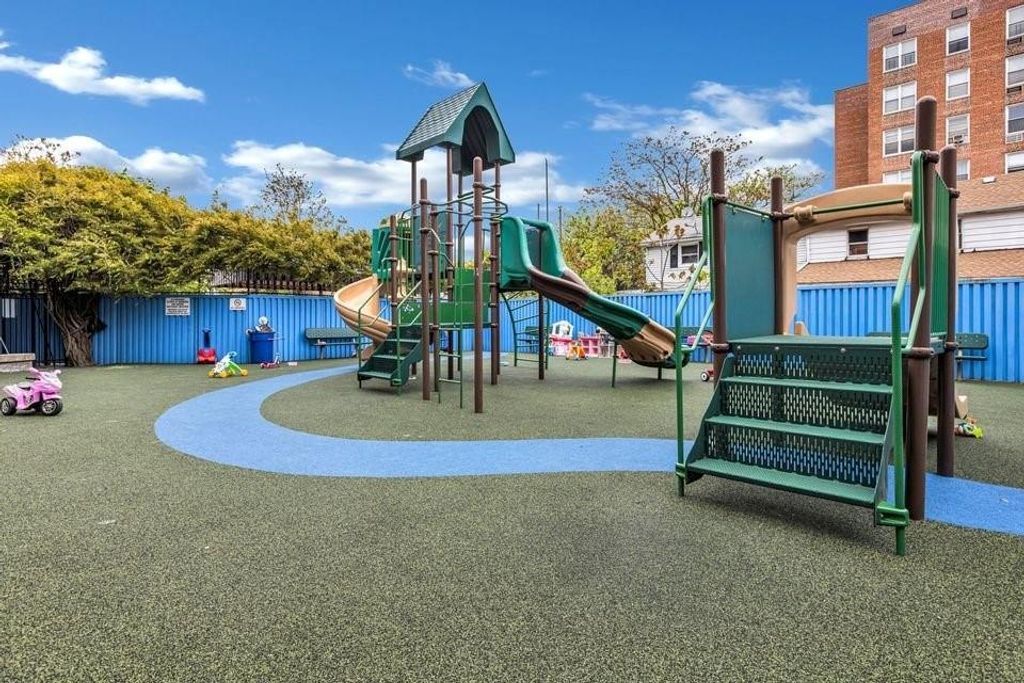 Photo of 1237 Avenue Z #6U, Brooklyn, NY 11235 (MLS # 490078)