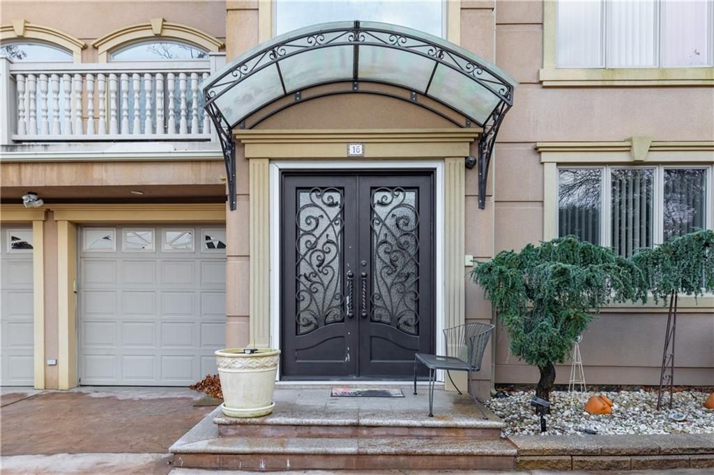 Photo of 16 Diana Trail Trl, Staten Island, NY 10304 (MLS # 497521)