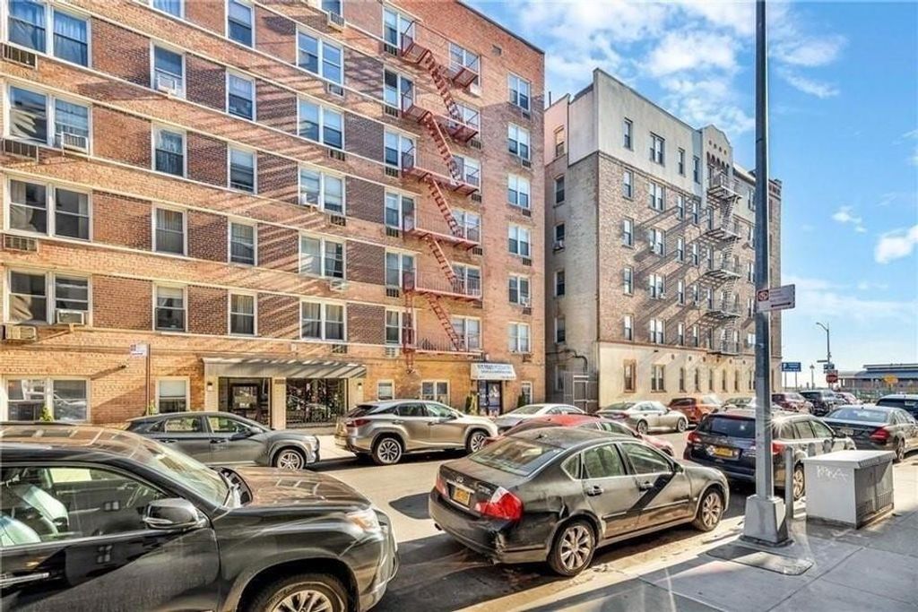 Photo of 3111 Brighton 2nd Street #5C, Brooklyn, NY 11235 (MLS # 494241)