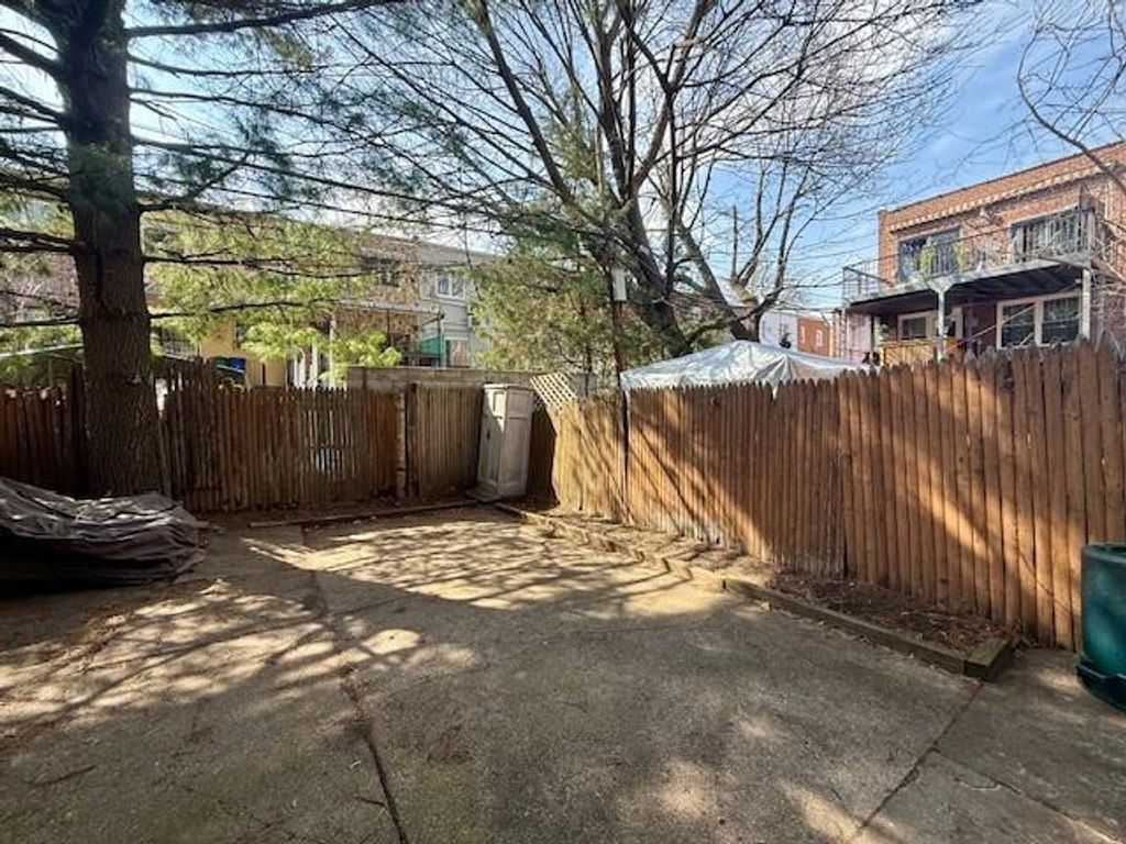 Photo of 2618 7th Street, Brooklyn, NY 11235 (MLS # 500110)