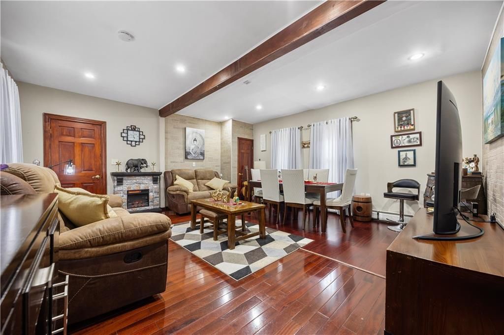 Photo of 171 Burke Avenue, Staten Island, NY 10314 (MLS # 497823)