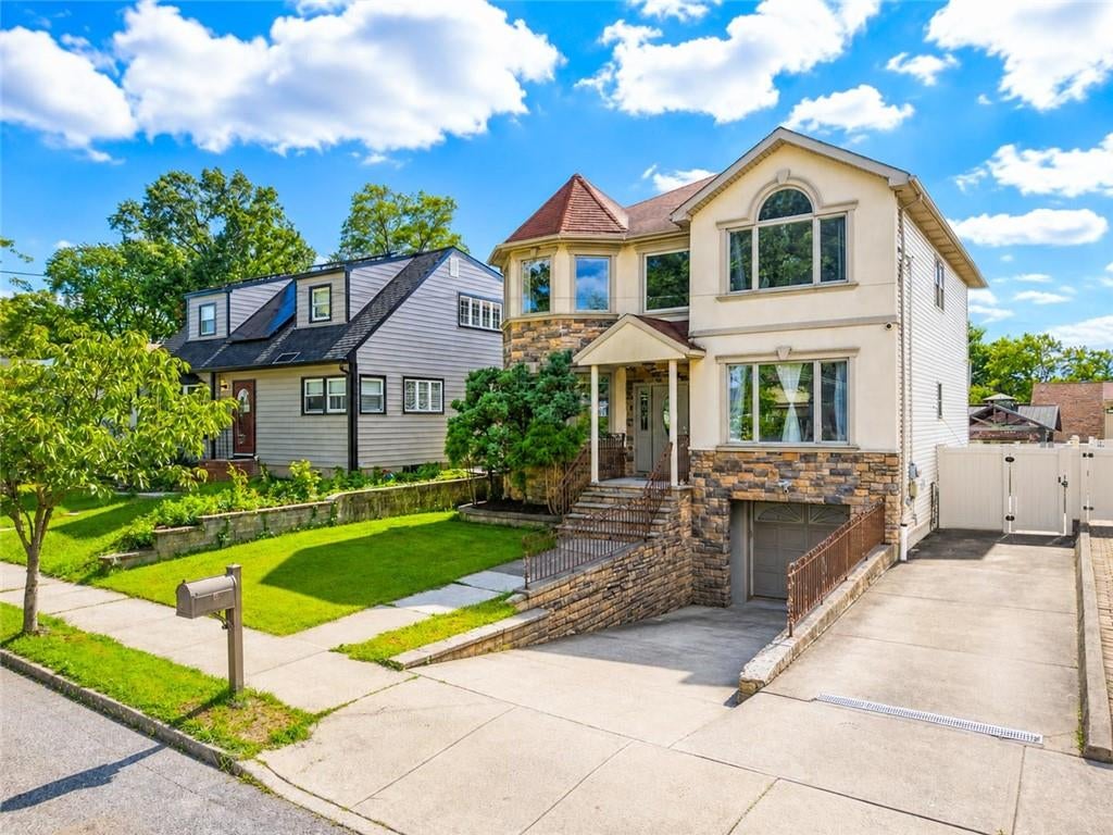 Photo of 86 Shafter Avenue, Staten Island, NY 10308 (MLS # 504574)