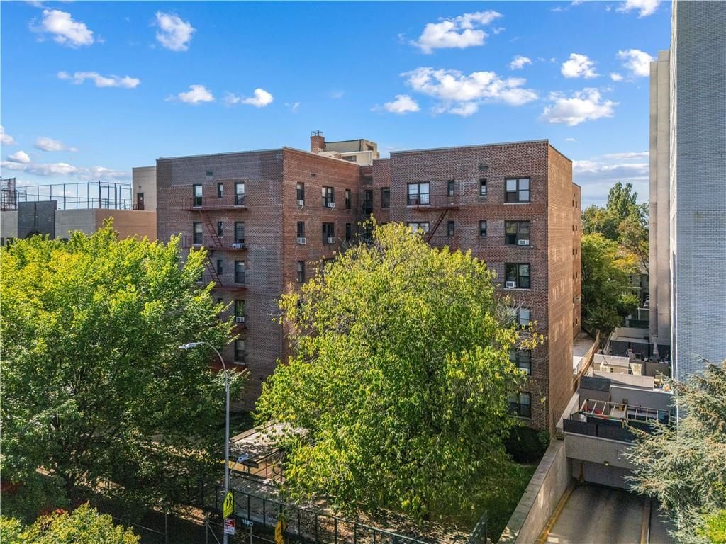 Photo of 1180 Ocean Parkway #3E, Brooklyn, NY 11230 (MLS # 496521)