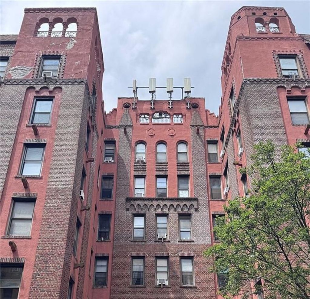 Photo of Withheld Withheld Street #3B, Brooklyn, NY 11235 (MLS # 496255)