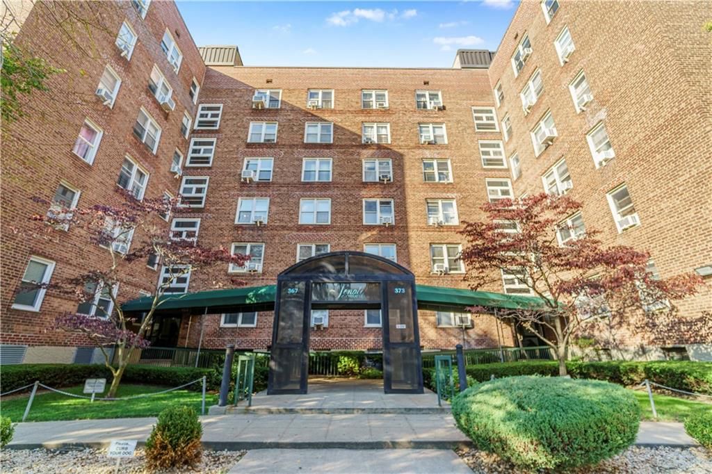 Photo of 367 Avenue S #2E, Brooklyn, NY 11223 (MLS # 496919)