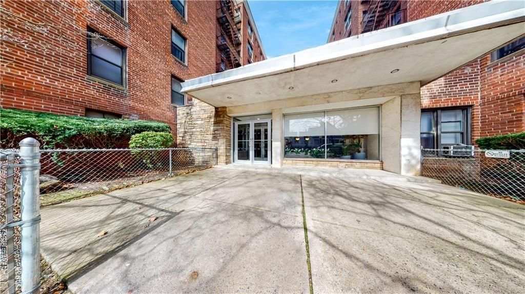 Photo of 345 Webster Avenue #3N, Brooklyn, NY 11230 (MLS # 496451)