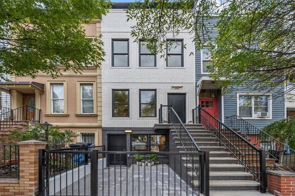 Photo of 300 18th Street, Brooklyn, NY 11215 (MLS # 496594)