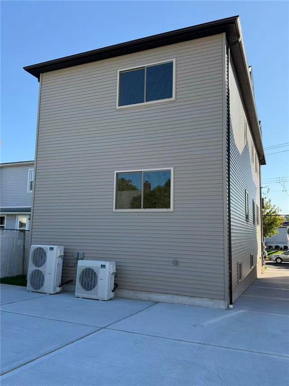 Photo of 322 Bryson Avenue, Staten Island, NY 10314 (MLS # 505153)