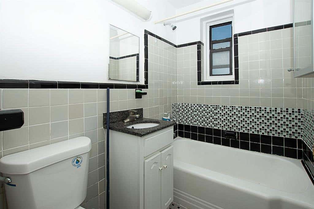 Photo of 2821 Kings Highway #4M, Brooklyn, NY 11229 (MLS # 503387)