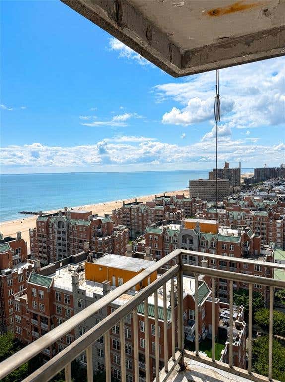 Photo of 35 Seacoast Terrace #PH21V, Brooklyn, NY 11235 (MLS # 503475)