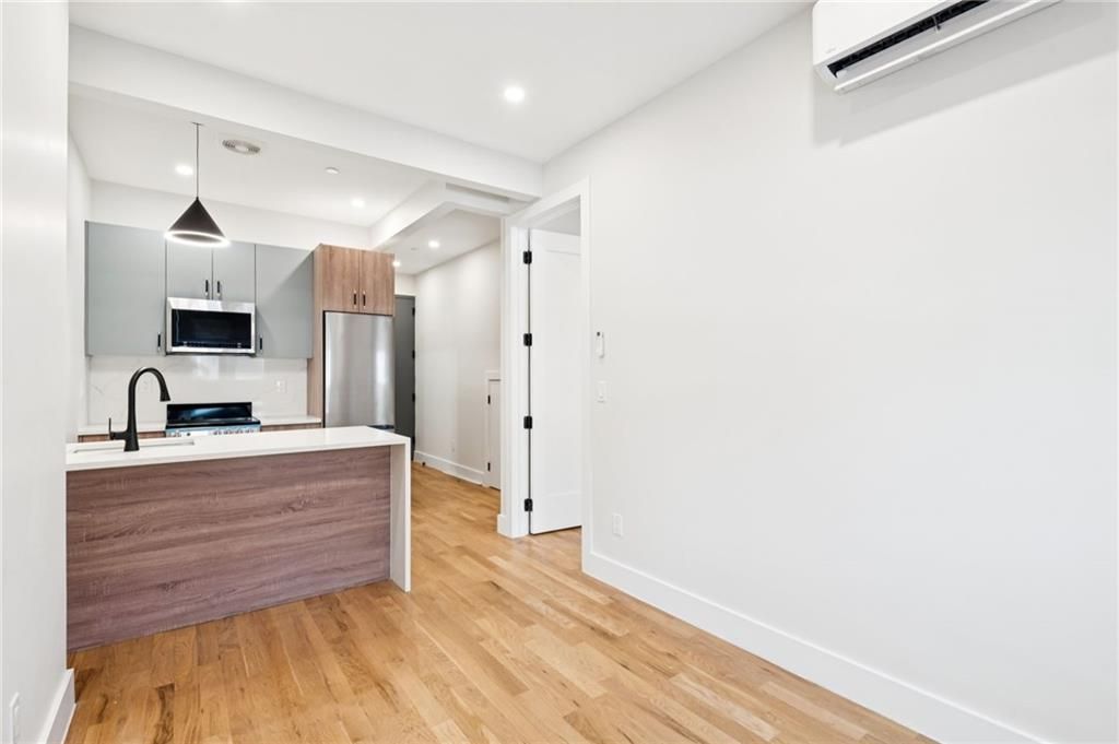 Photo of 220 Schaefer Street #2F, Brooklyn, NY 11207 (MLS # 500679)