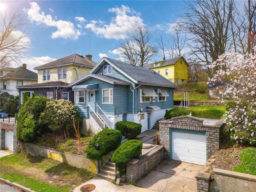 Photo of 76 Vista Avenue, Staten Island, NY 10304 (MLS # 500224)