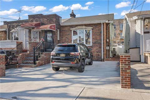 Homes For Sale - 2270 6th Street<br/> Brooklyn, NY 11223