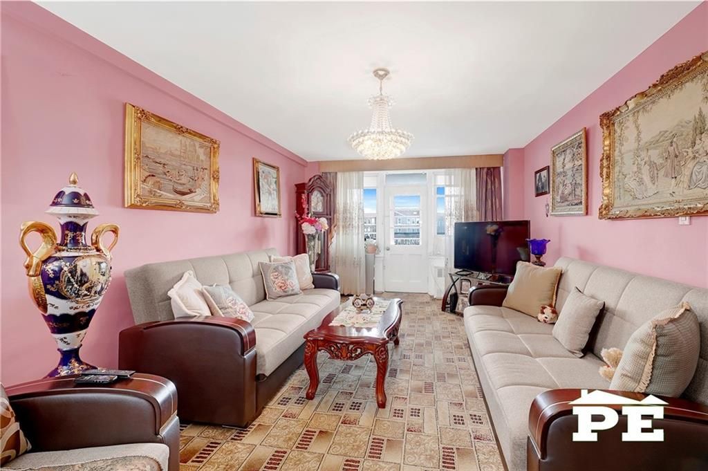 Photo of 770 Ocean Pkwy Pkwy #6J, Brooklyn, NY 11230 (MLS # 499584)